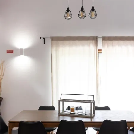 Ermal Haven 펜션 비에이라도미노