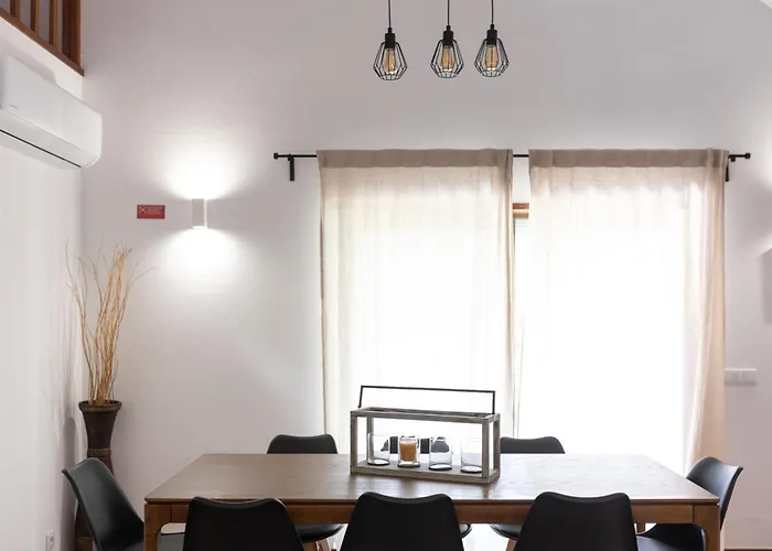 Ermal Haven 펜션 비에이라도미노